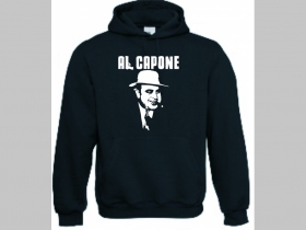 Al Capone mikina s kapucou stiahnutelnou šnúrkami a klokankovým vreckom vpredu 